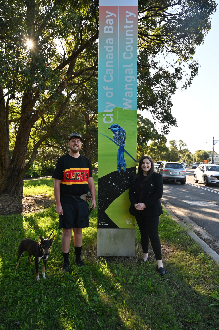 Deputy Mayor Stephanie Di Pasqua with artist David Cragg.