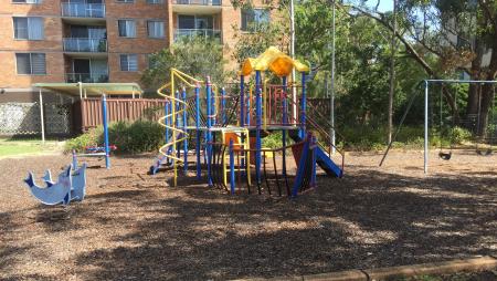 Chiswick Park Playground