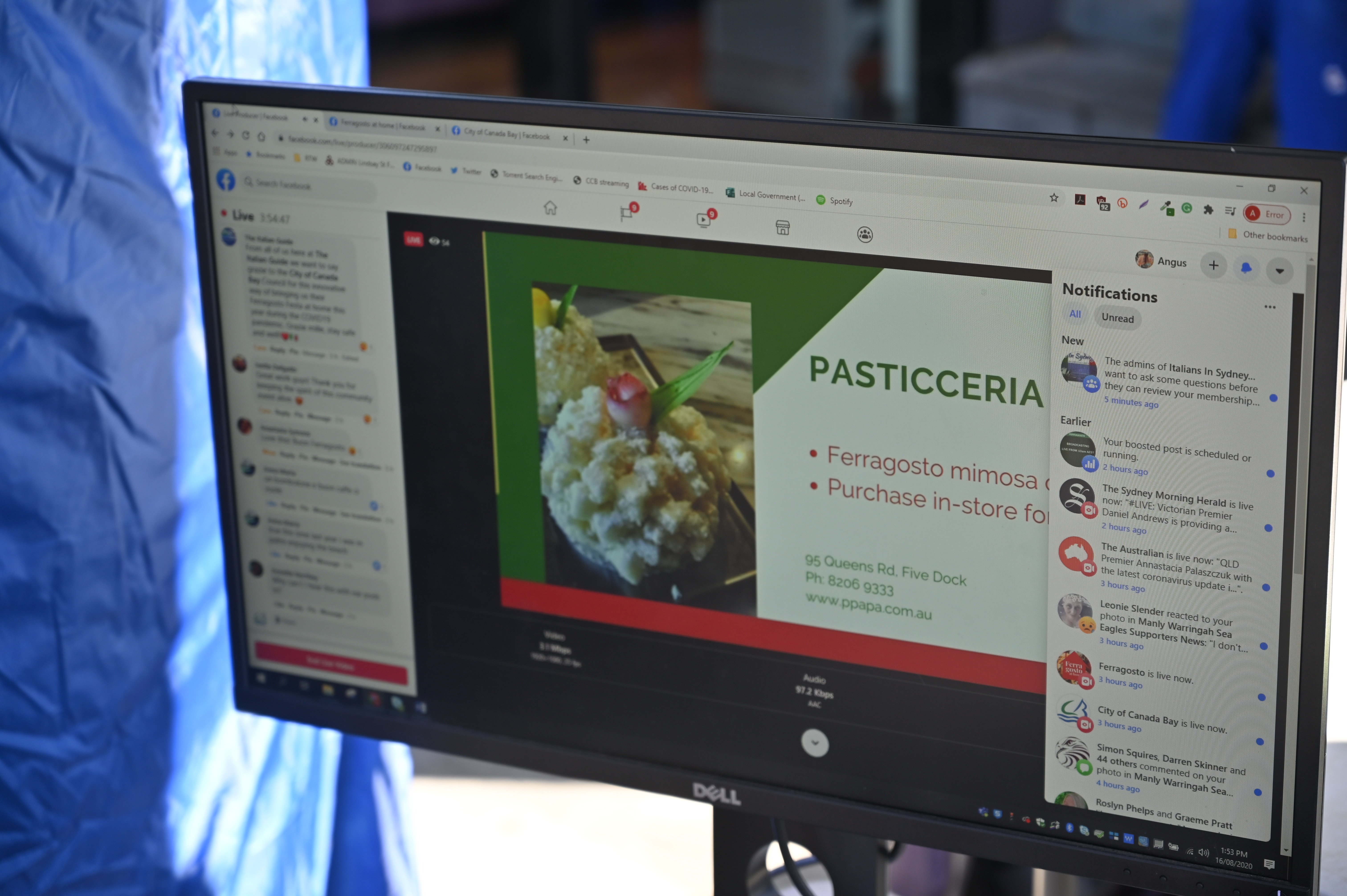 computer showing ferra livestream