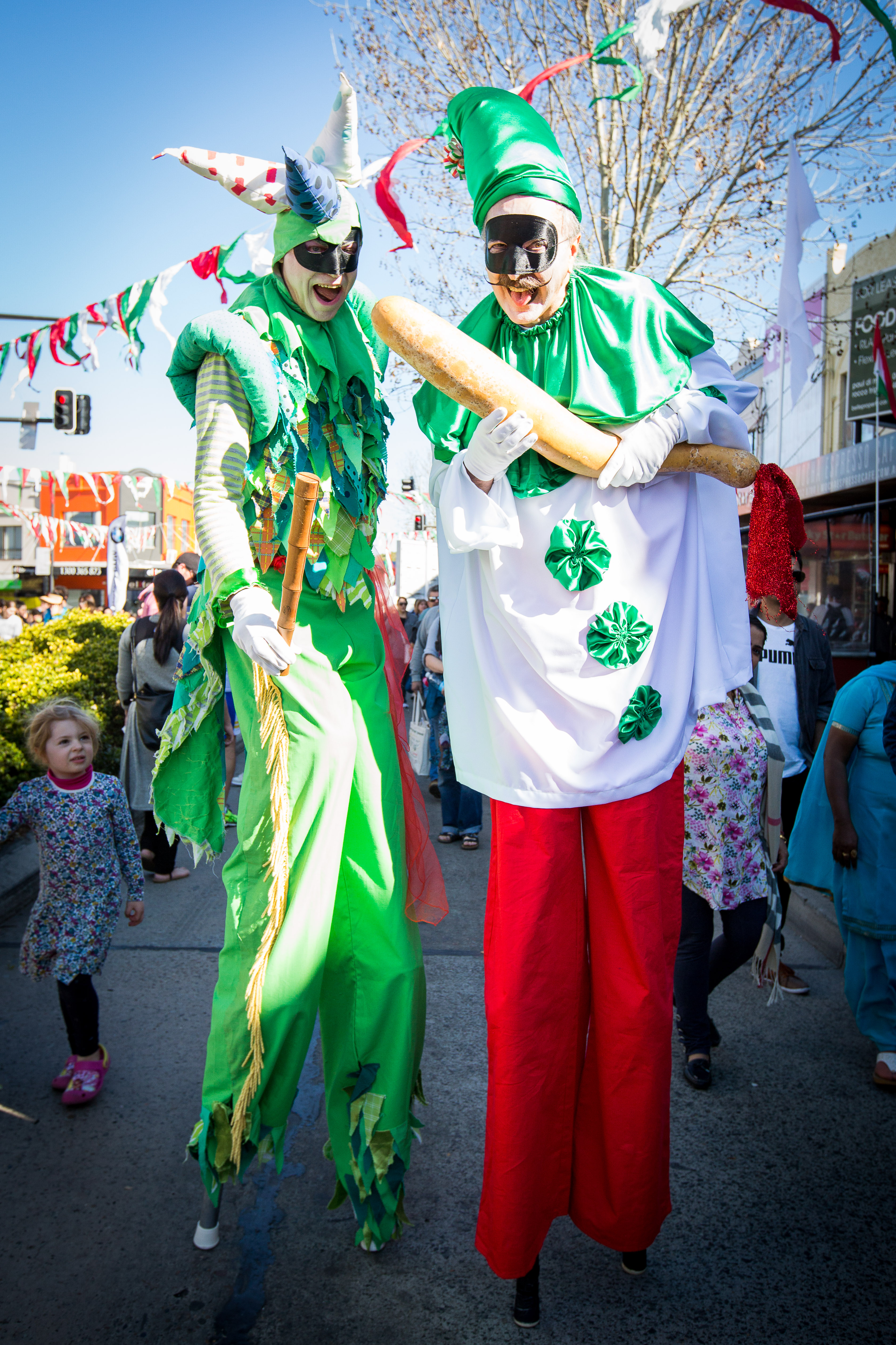 long leg roving performers