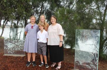 Kayla Robson, Didier Oros, Cr Julia Little, Victora Avenue Public School Principal Stacey Furner