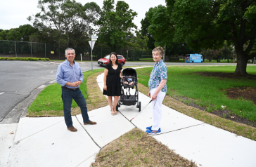 Mayor Angelo Tsirekas, Jess, Archie and Coral