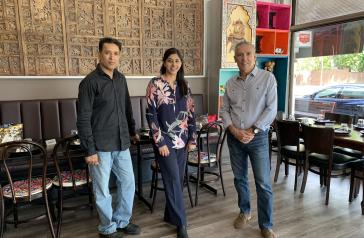 Mayor Angelo Tsirekas with Nasser and Erum at Delhi Palace