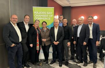 Mayor Michael Megna with the Majors Bay Chamber of Commerce