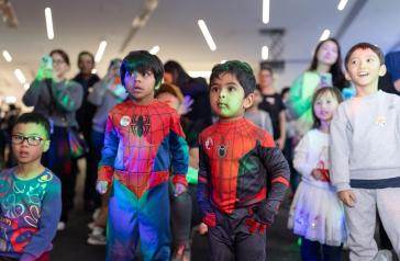 Kids in costume for Rhodes robot ball