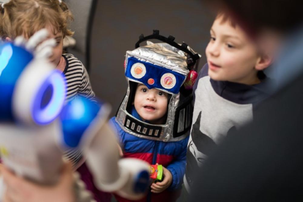 Human Robot Friendship Ball