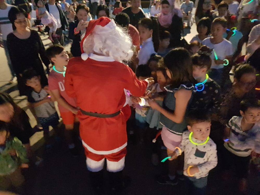 Carols Night at The Connection