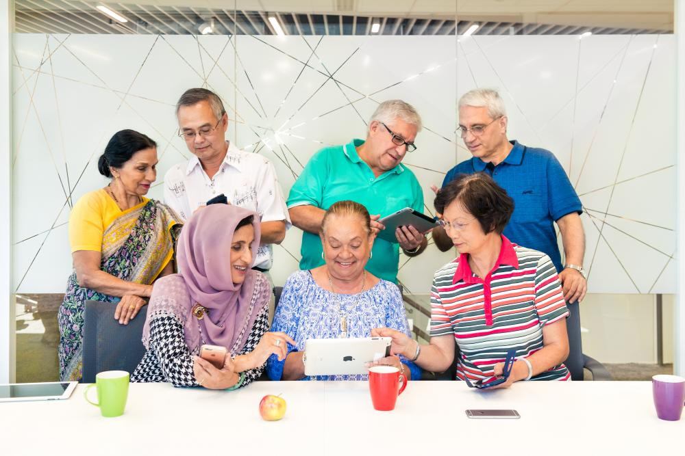 Tech Savvy Seniors: introduction to the internet in Italian